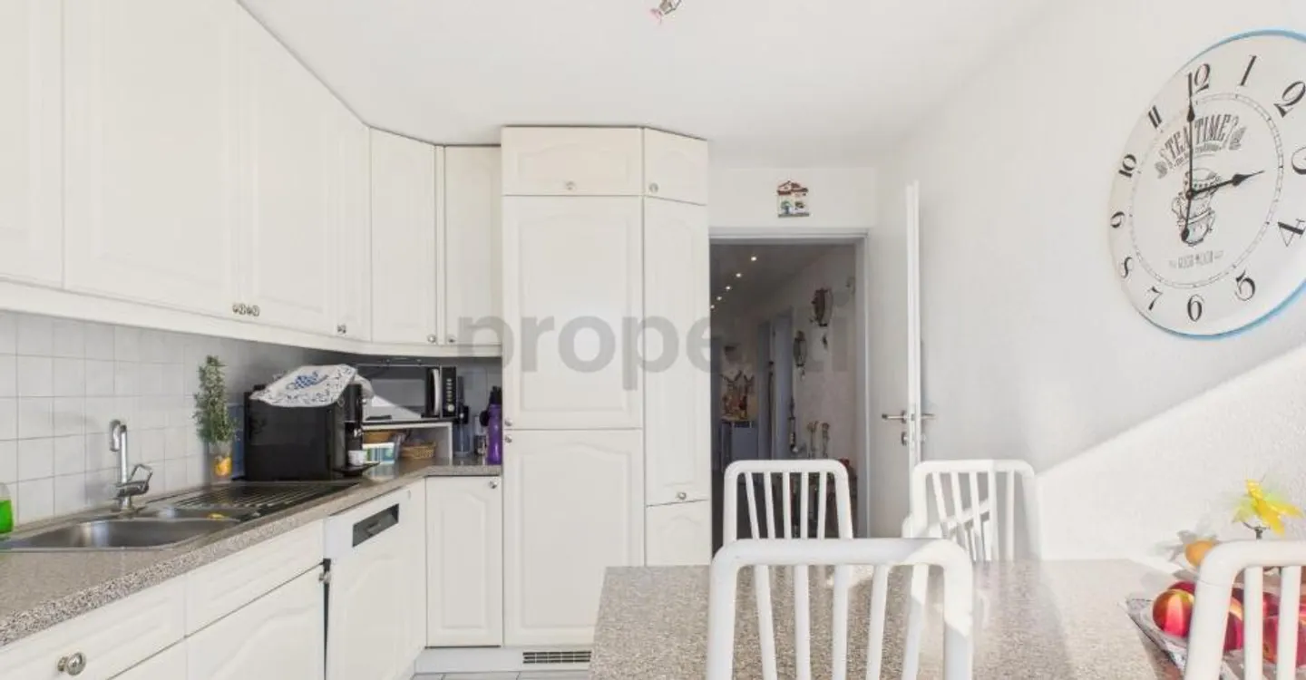 Vivre avec une vue imprenable sur les Mythen - appartement attrayant de 4,5 pièces à Seewen - Photo 7 sur 12