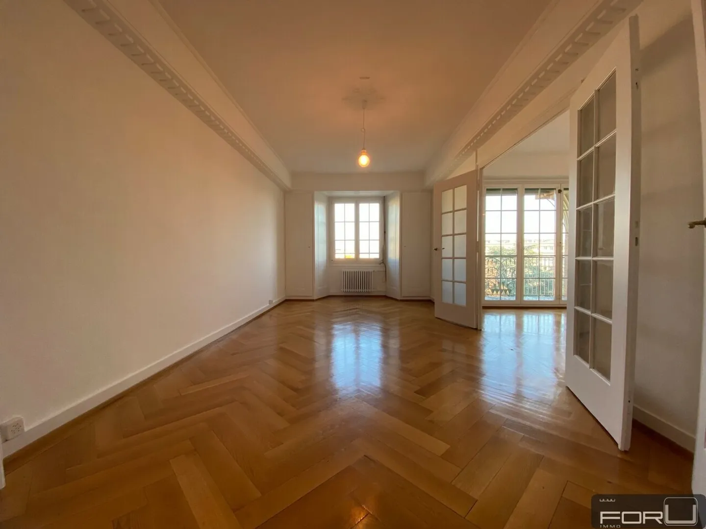 Sehr schöne 5,5-Zimmer-Wohnung mit freiem Blick und Balkonen in Sécheron - Foto 3 von 12