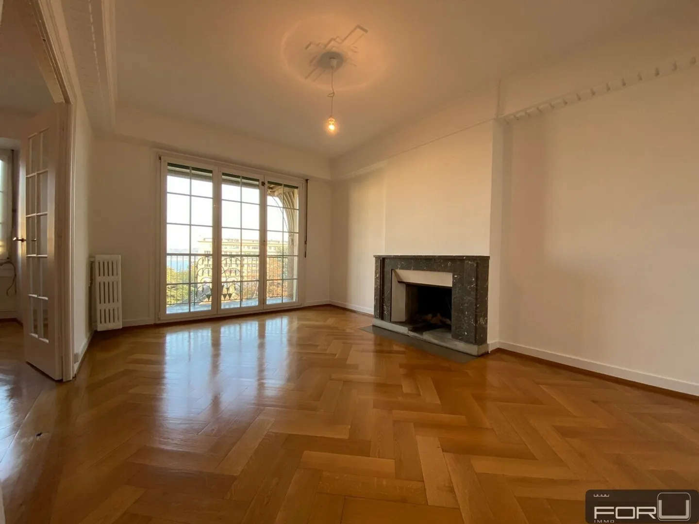 Sehr schöne 5,5-Zimmer-Wohnung mit freiem Blick und Balkonen in Sécheron - Foto 4 von 12
