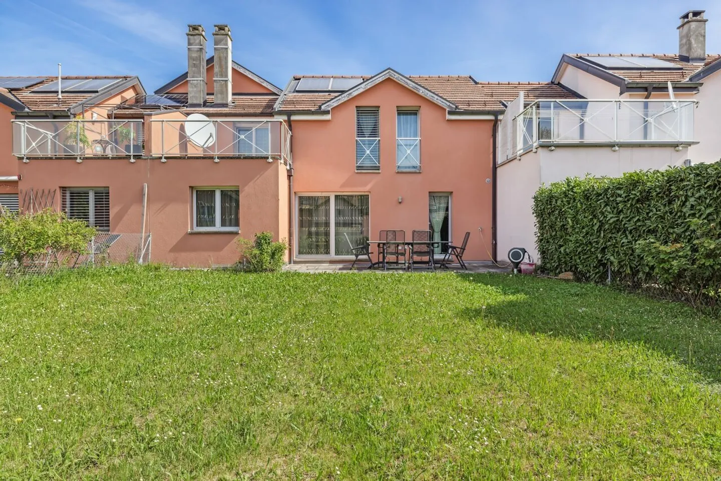Casa a schiera in affitto - Foto 2 di 11