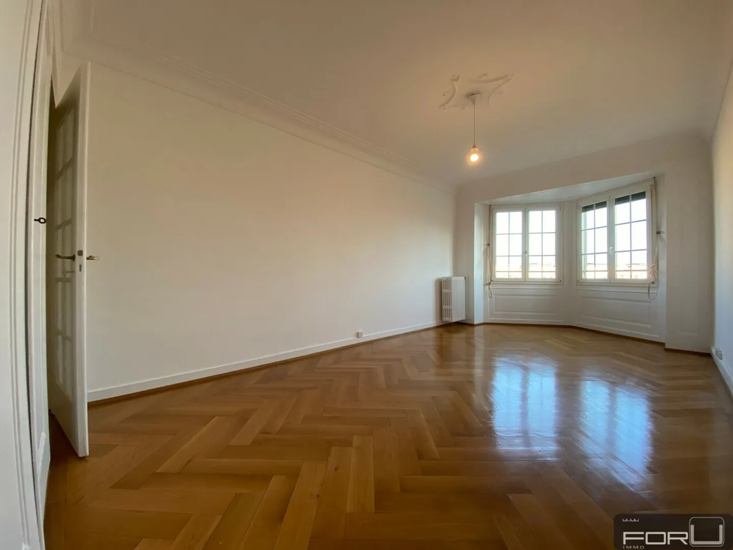 Sehr schöne 5,5-Zimmer-Wohnung mit freiem Blick und Balkonen in Sécheron - Foto 6 von 12