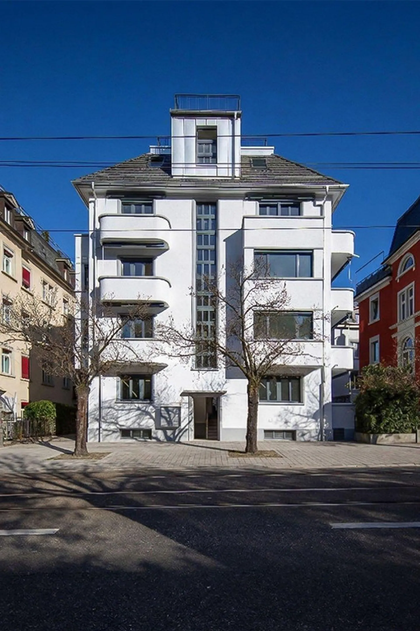 Sopra i tetti di Zurigo Enge – vivere con una terrazza privata - Foto 1 di 9