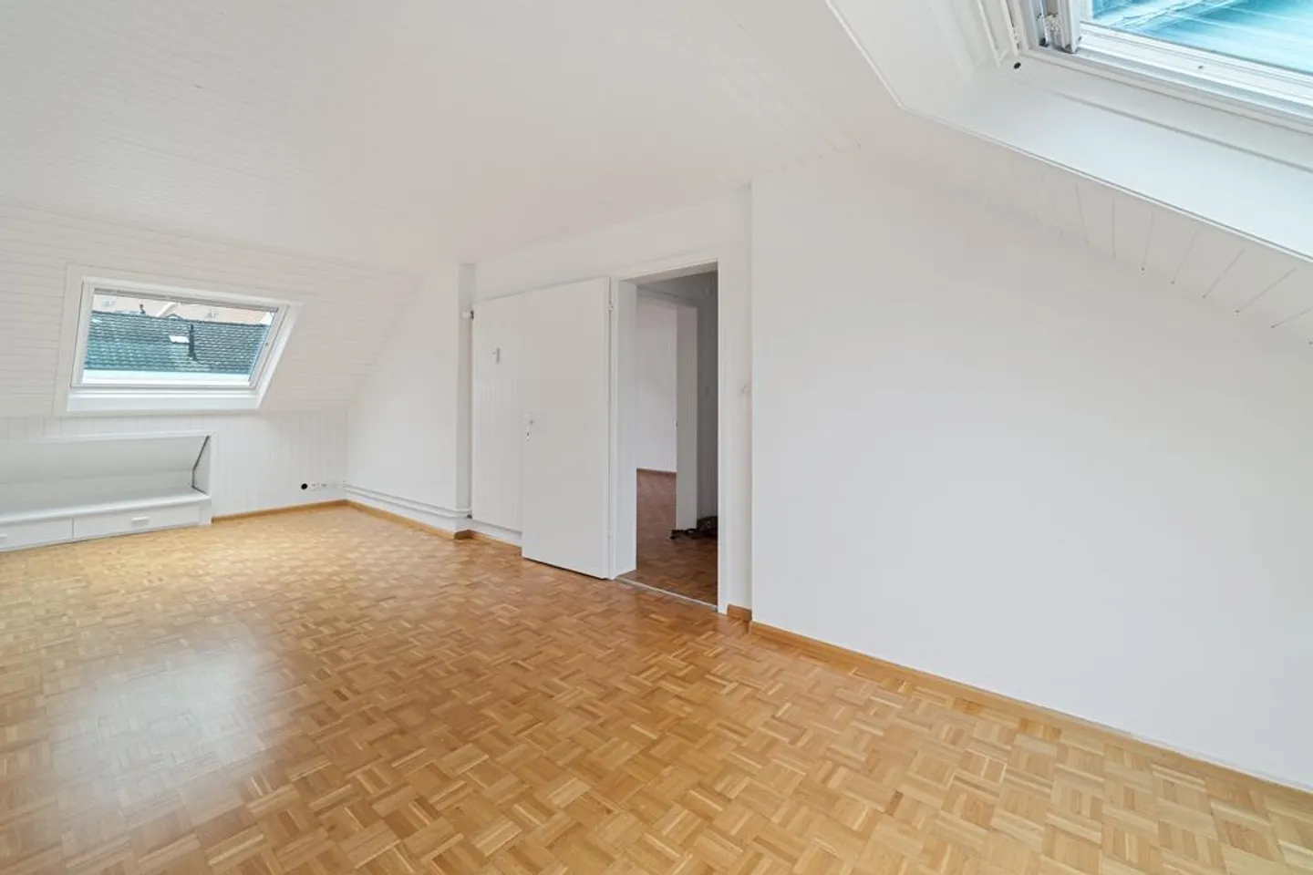 Helle 2-Zimmer-Dachwohnung - Foto 1 von 7