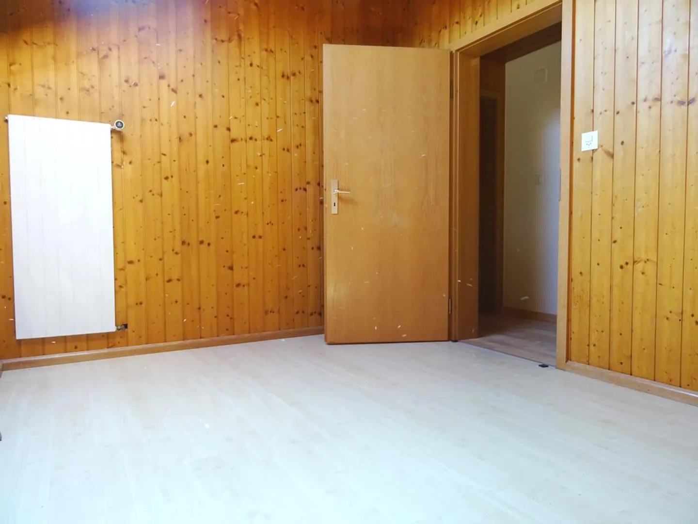 HEIMELIGE DACHWOHNUNG IM HERZEN VON BÜSSERACH - Foto 11 von 12