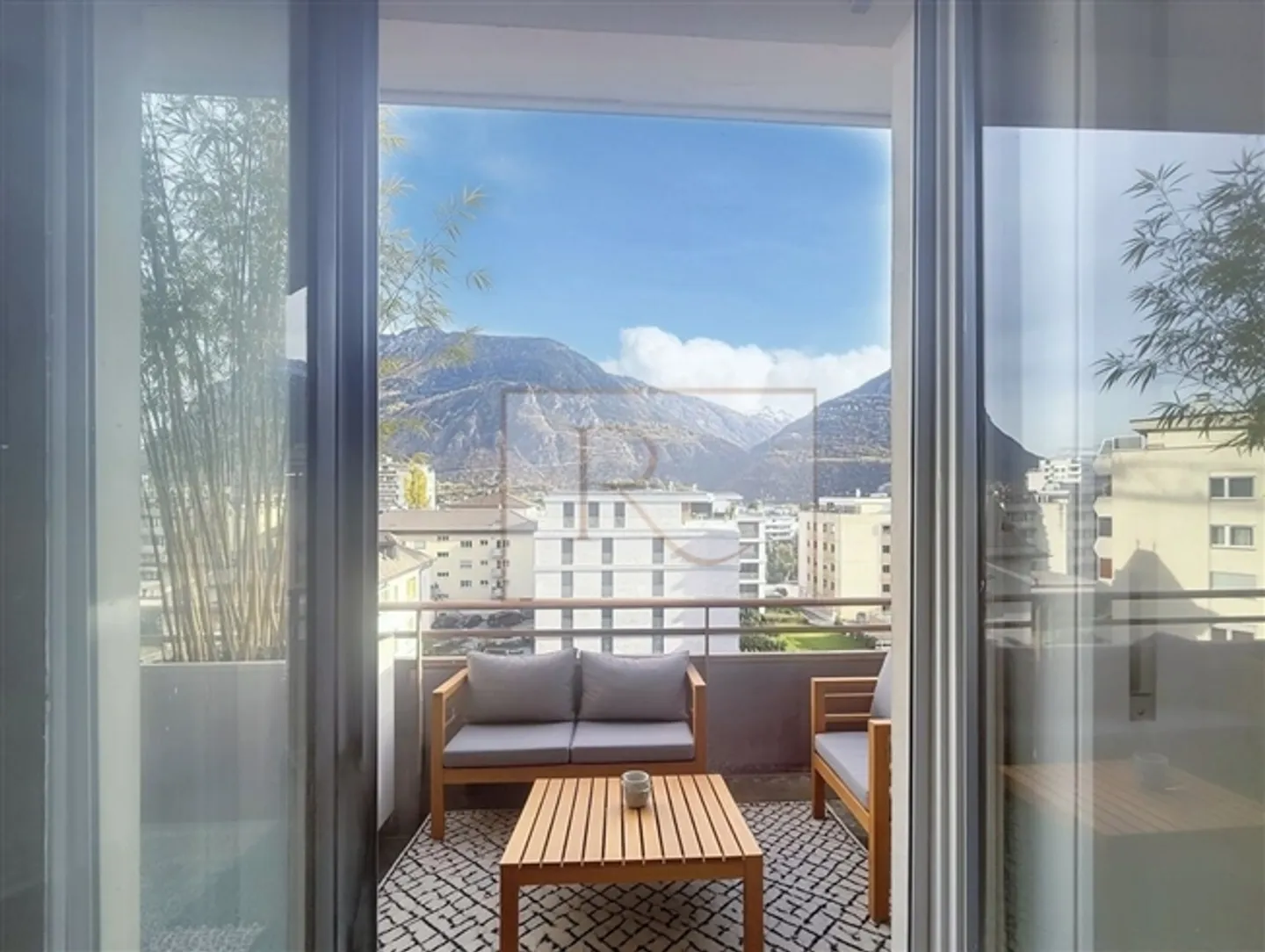 High Floor Apartment – Avenue de France 6, Sierre - Photo 2 of 6