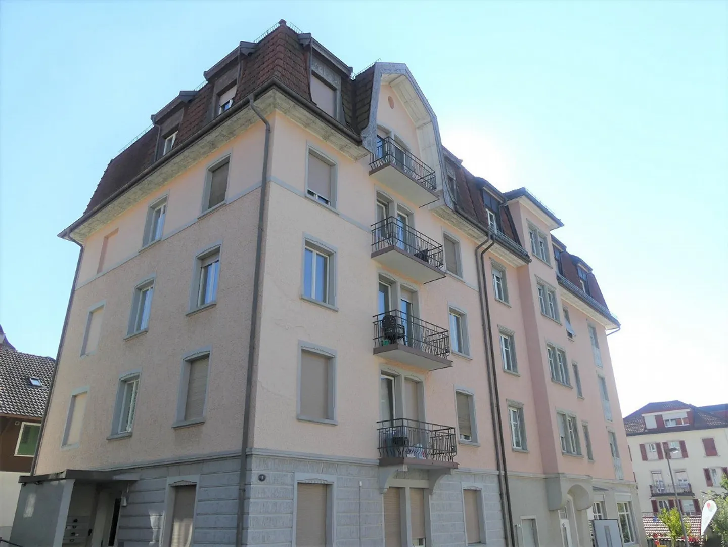 Beautiful newly renovated 4.5 room apartment - Photo 1 of 8