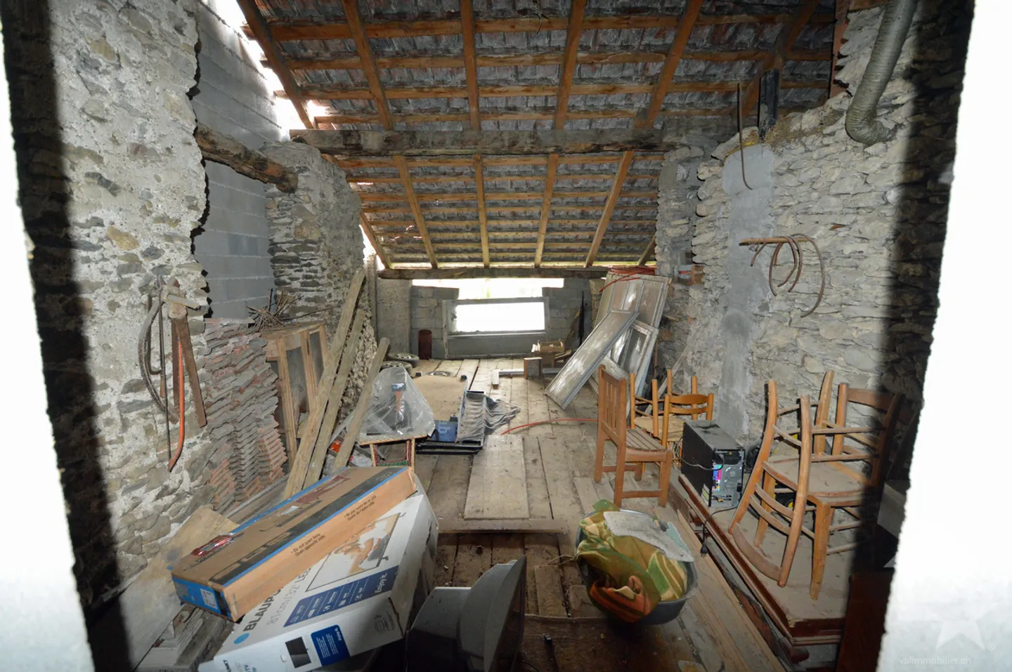 «Dorfhaus zu renovieren» - Foto 8 von 21