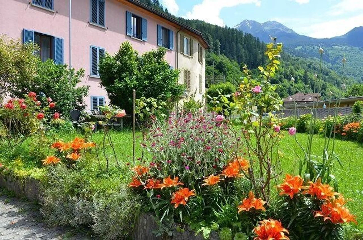Appartamento di 3,5 locali PT con giardino soleggiata, tranquilla e bella vista - Foto 12 di 13