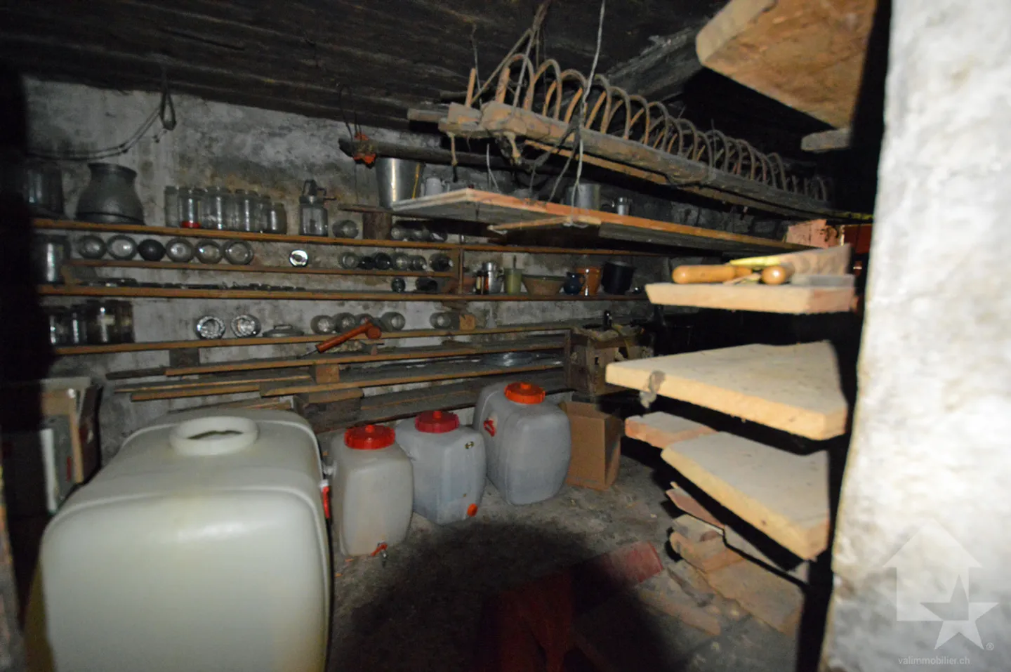 «Dorfhaus zu renovieren» - Foto 19 von 21