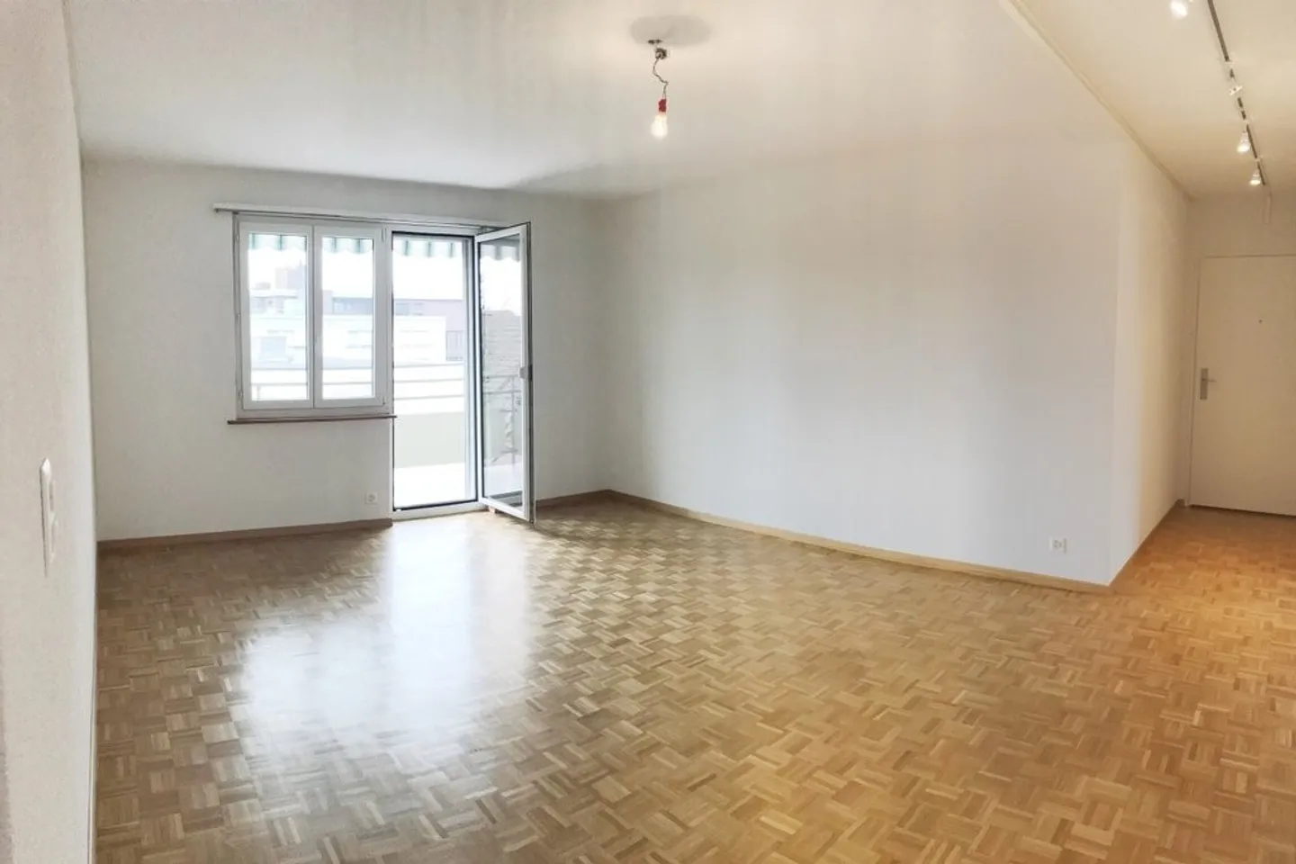 Moderne 4-Zimmer-Wohnung - Foto 2 von 12