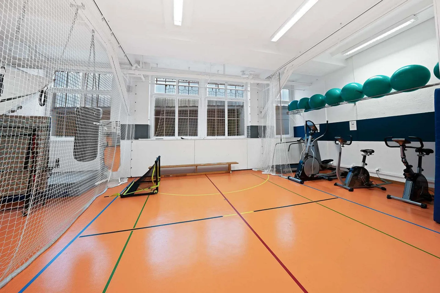 Salle de sport avec bureau au cœur de Saint-Gall - Photo 3 sur 10