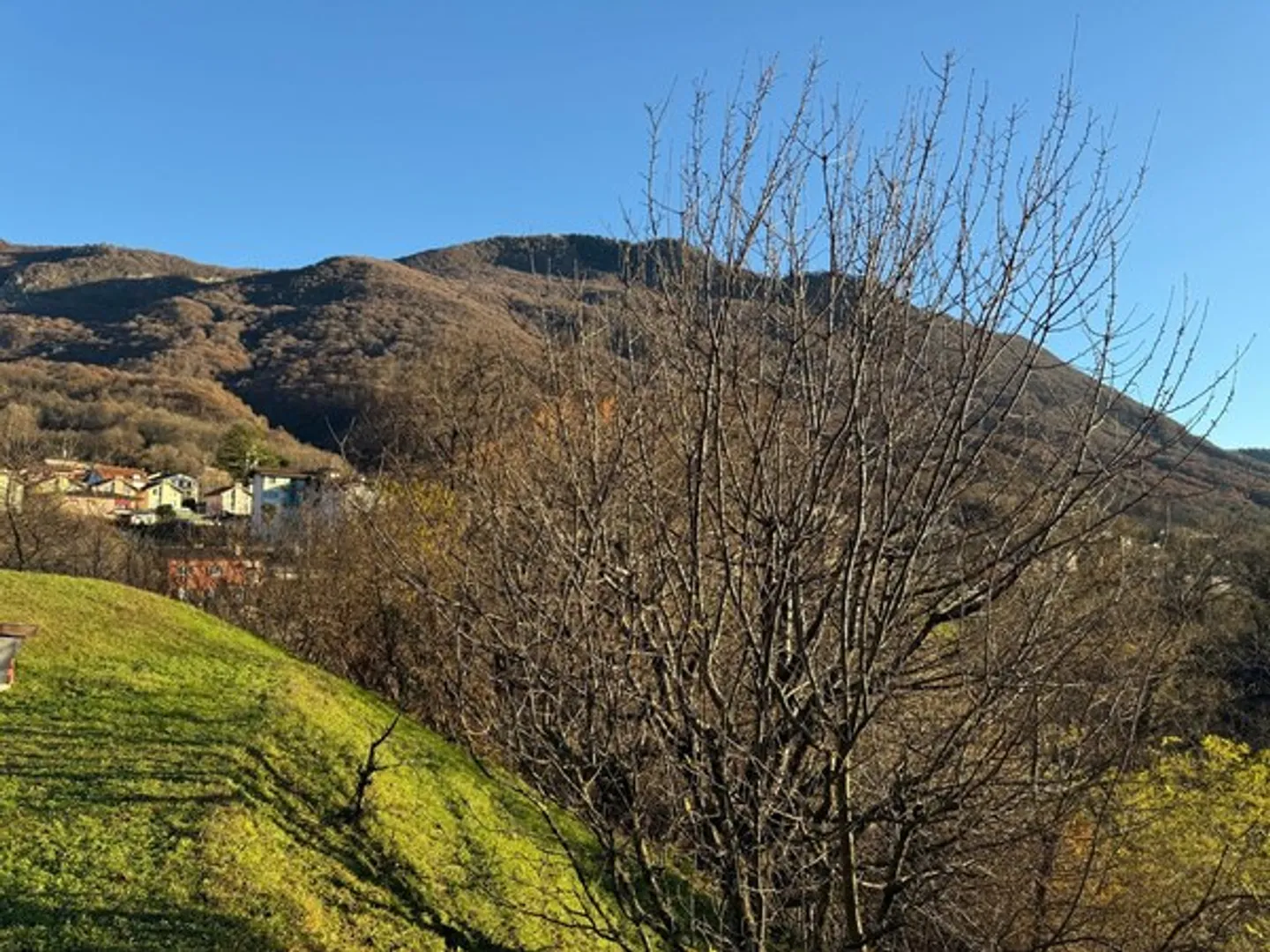 Wir verkaufen Land R2 in ruhiger und sonniger Lage - Foto 3 von 3