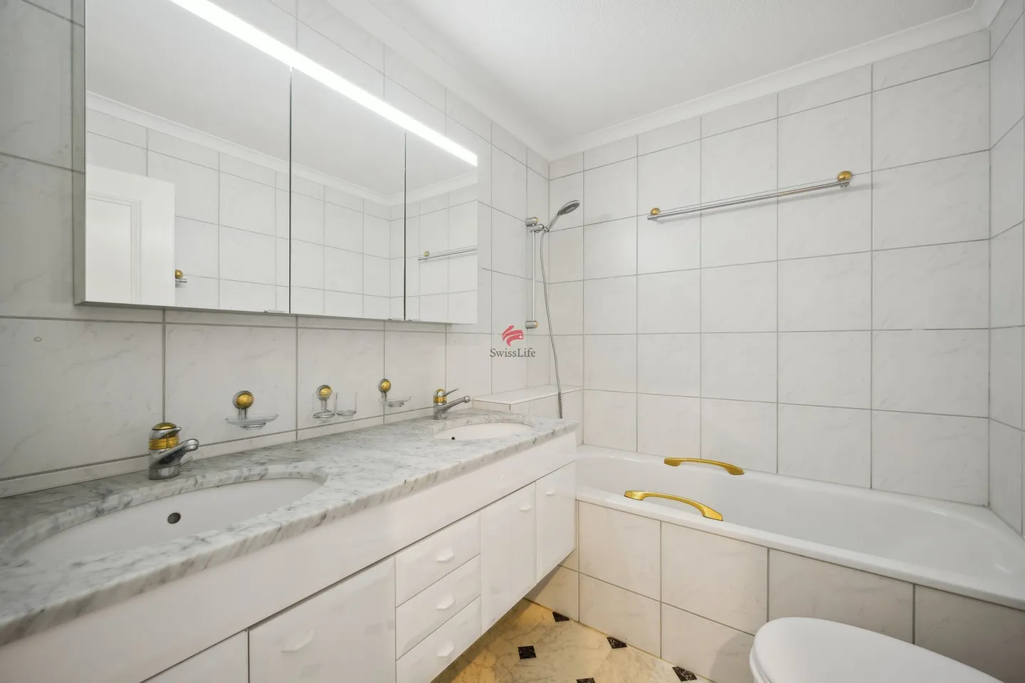 Individual, bright and unique - Photo 8 of 10