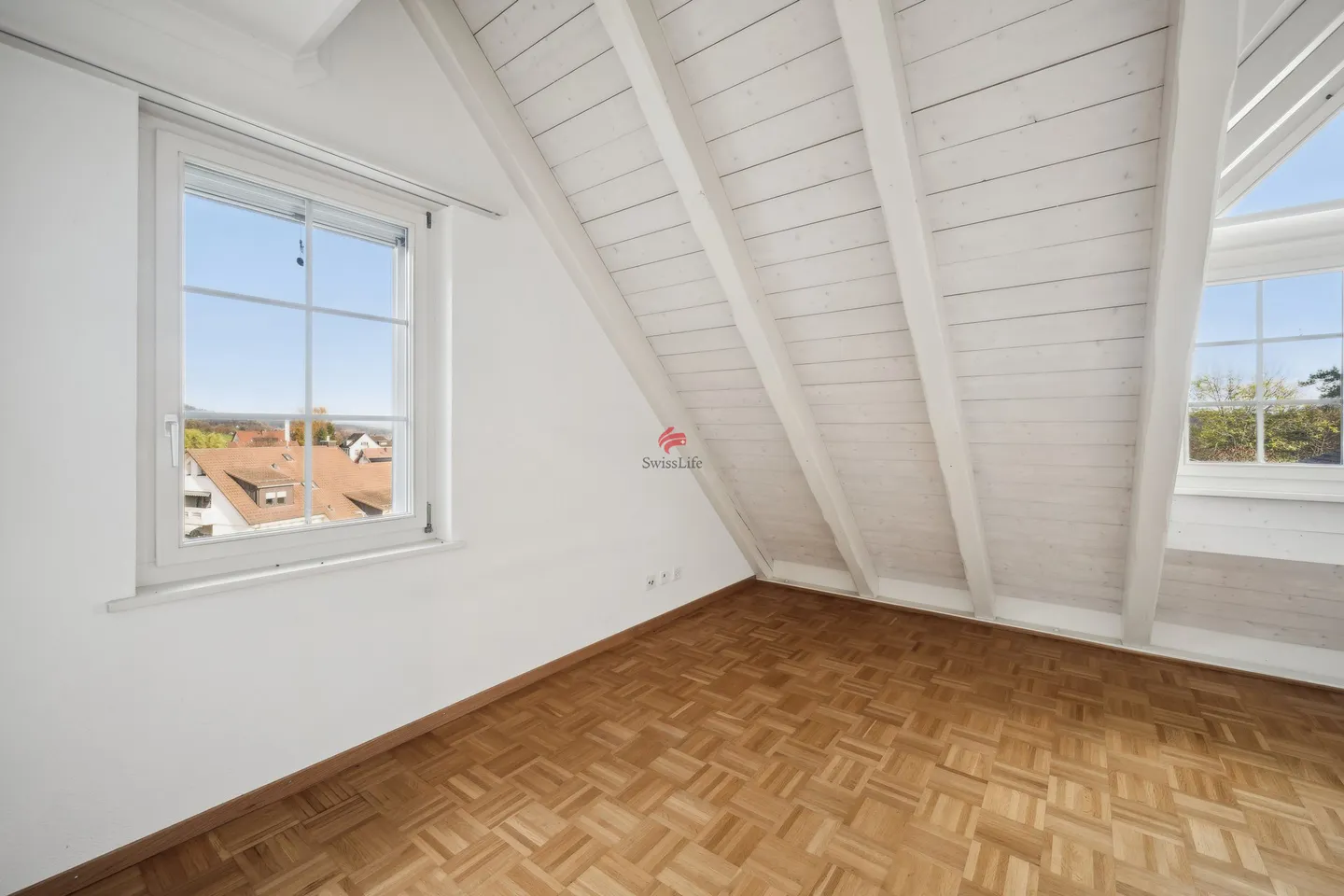 Individual, bright and unique - Photo 9 of 10