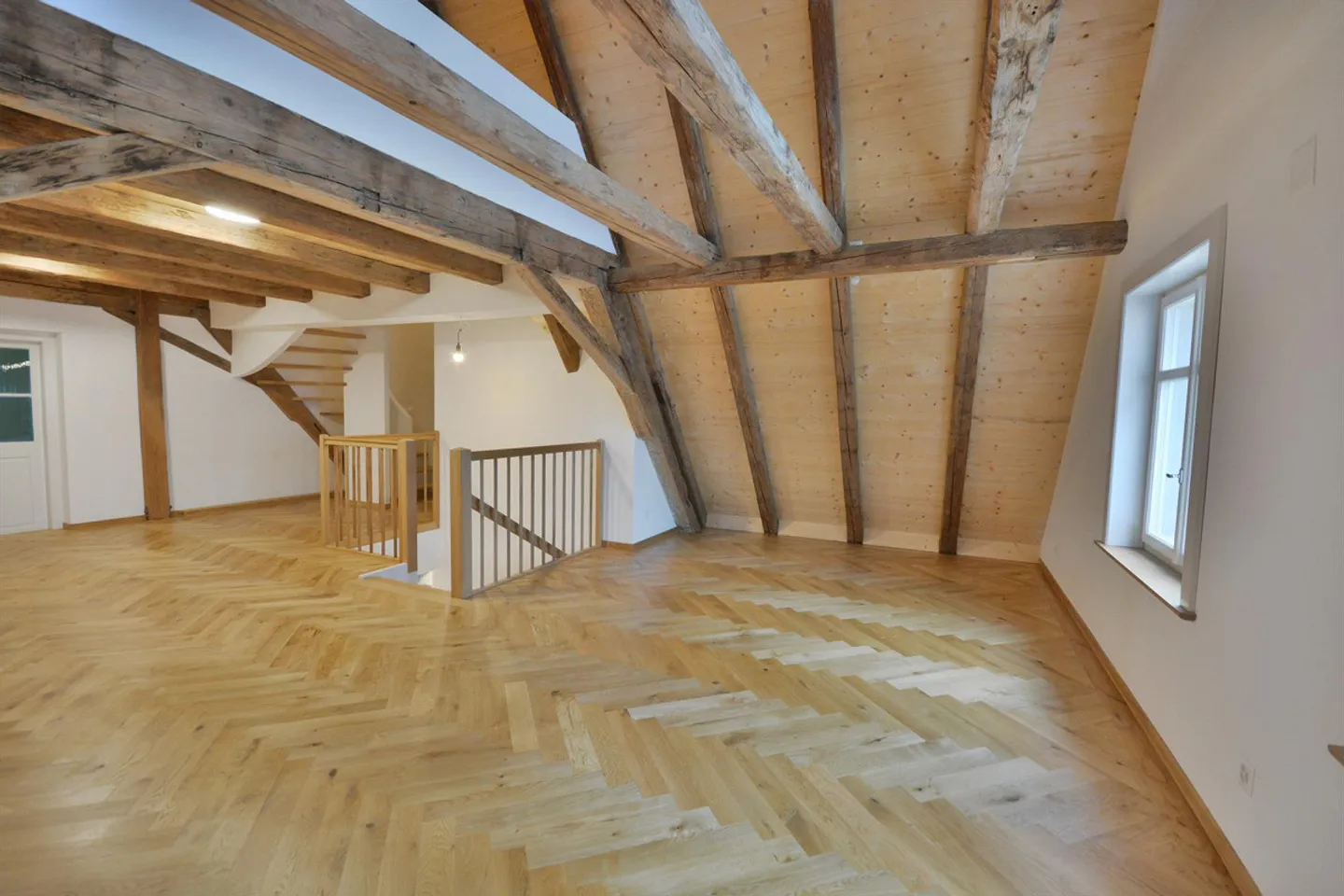 Charmant ancien bâtiment - rénové avec amour et vue sur le lac - Photo 23 sur 28