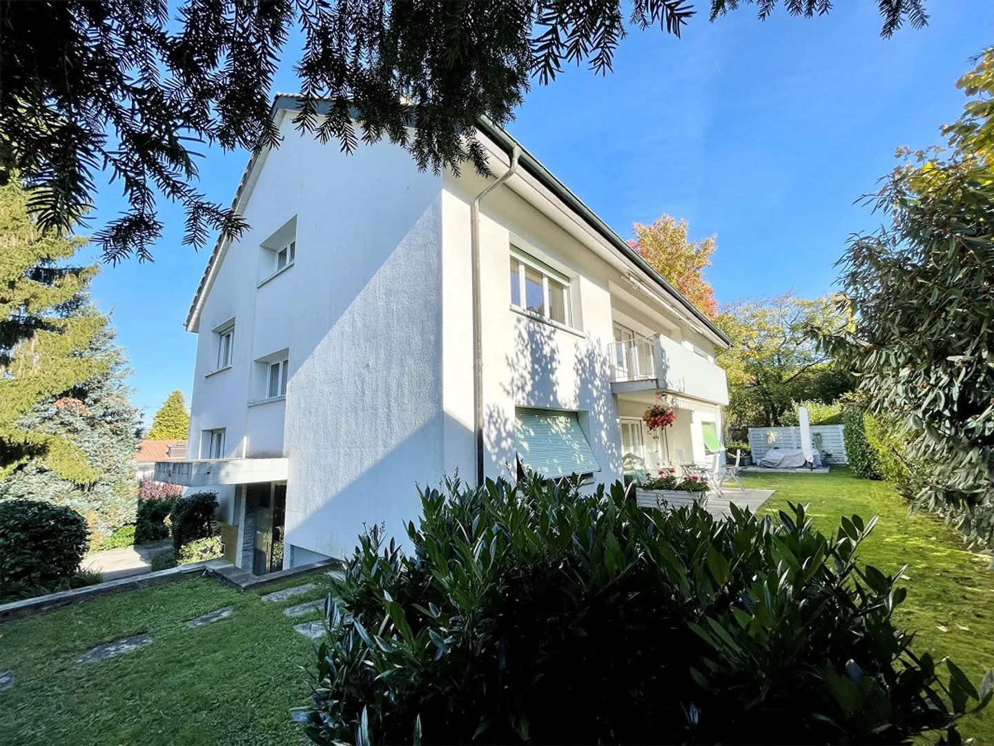 An sonniger, ruhige Lage - inklusive grosse Mansarde 27m2! - Foto 2 von 11