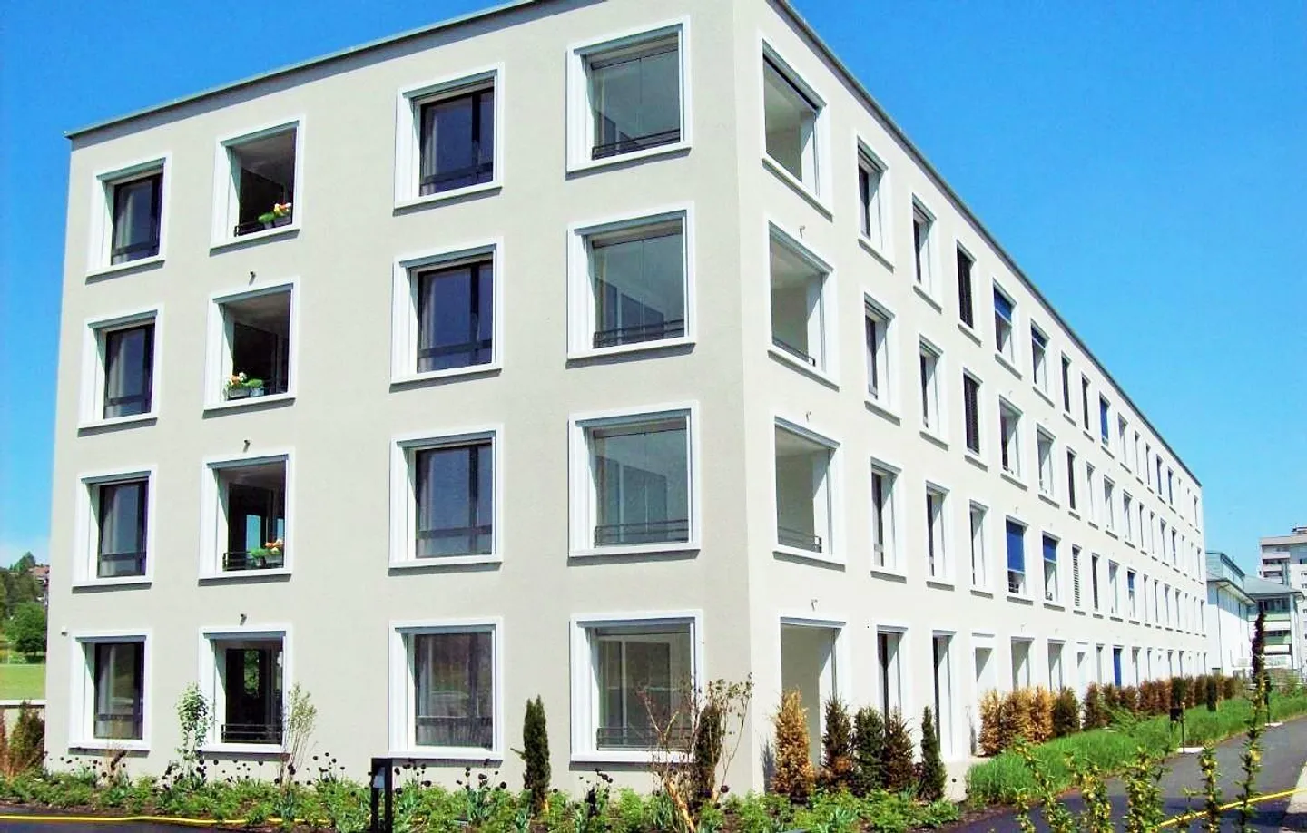 Geräumige Wohnung mit Loggia - Foto 1 von 9