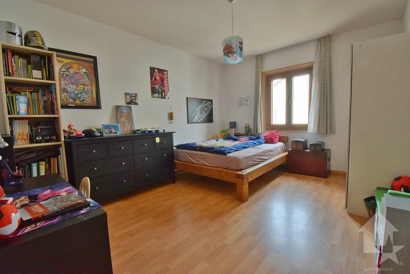 Schöne 5,5 Zimmer, geräumig, renoviert und mit 2 Parkplätzen - Foto 9 von 16