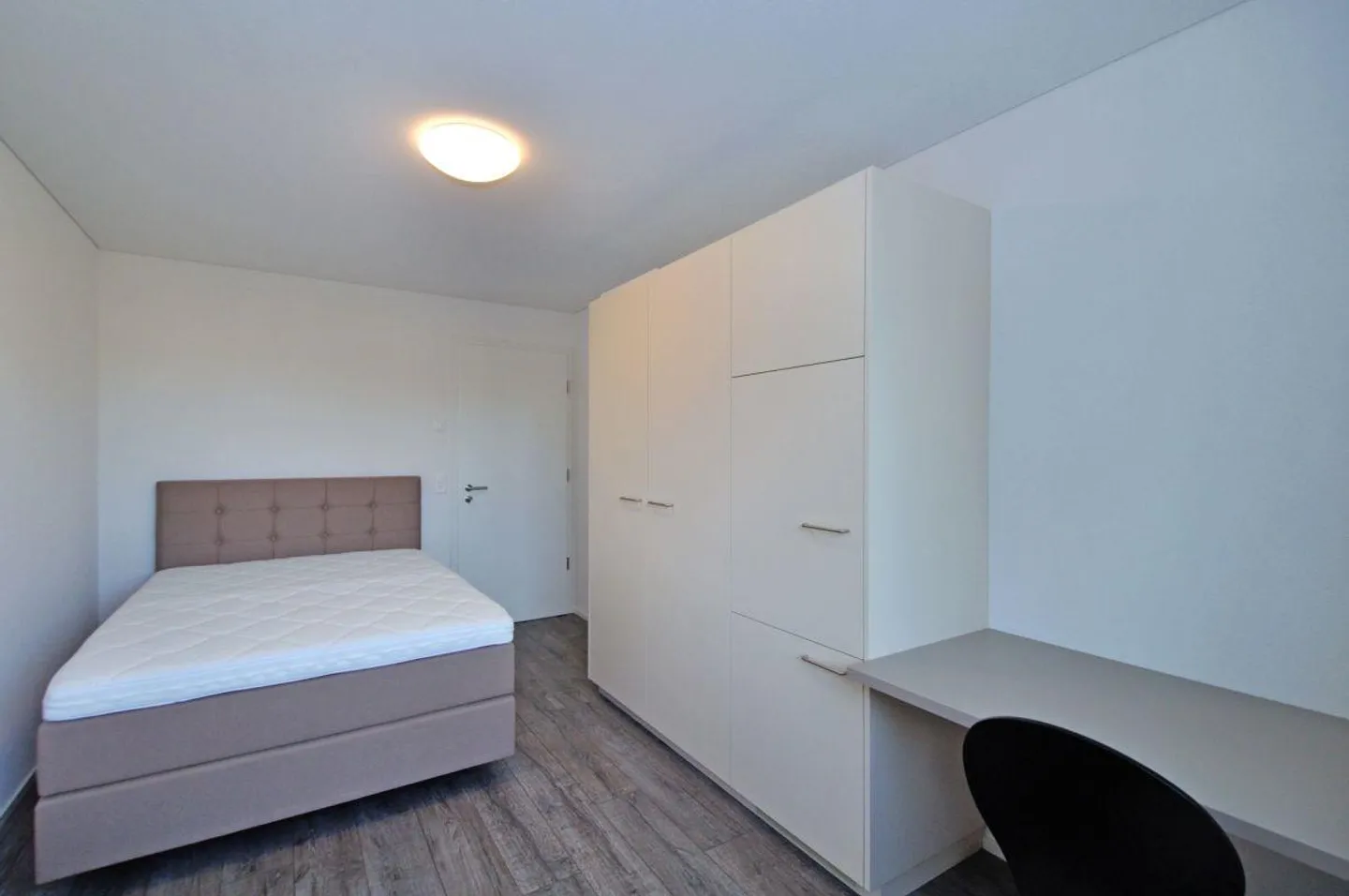 WG room for students - centrally and quietly located - Photo 7 of 12