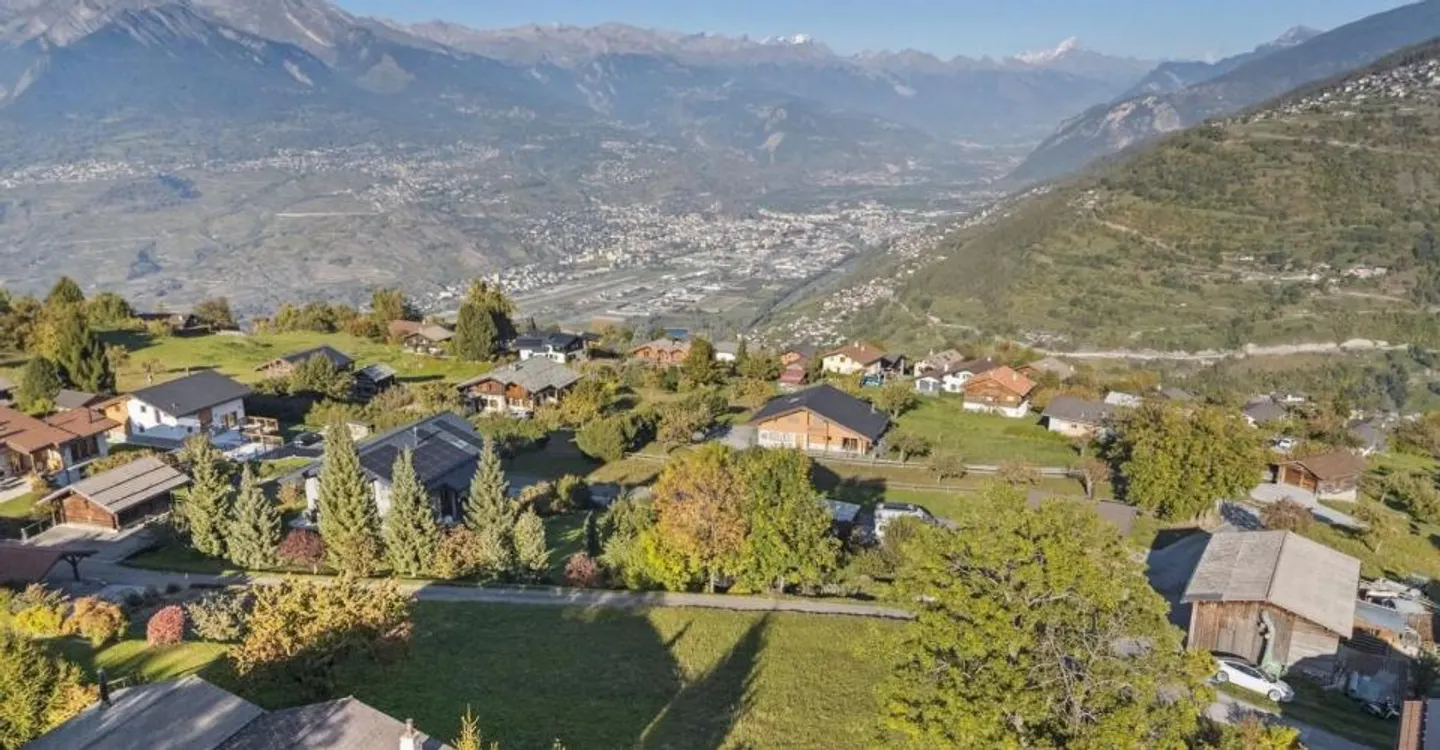 707 m2 da costruire nel cuore di un quartiere residenziale! - Foto 5 di 5