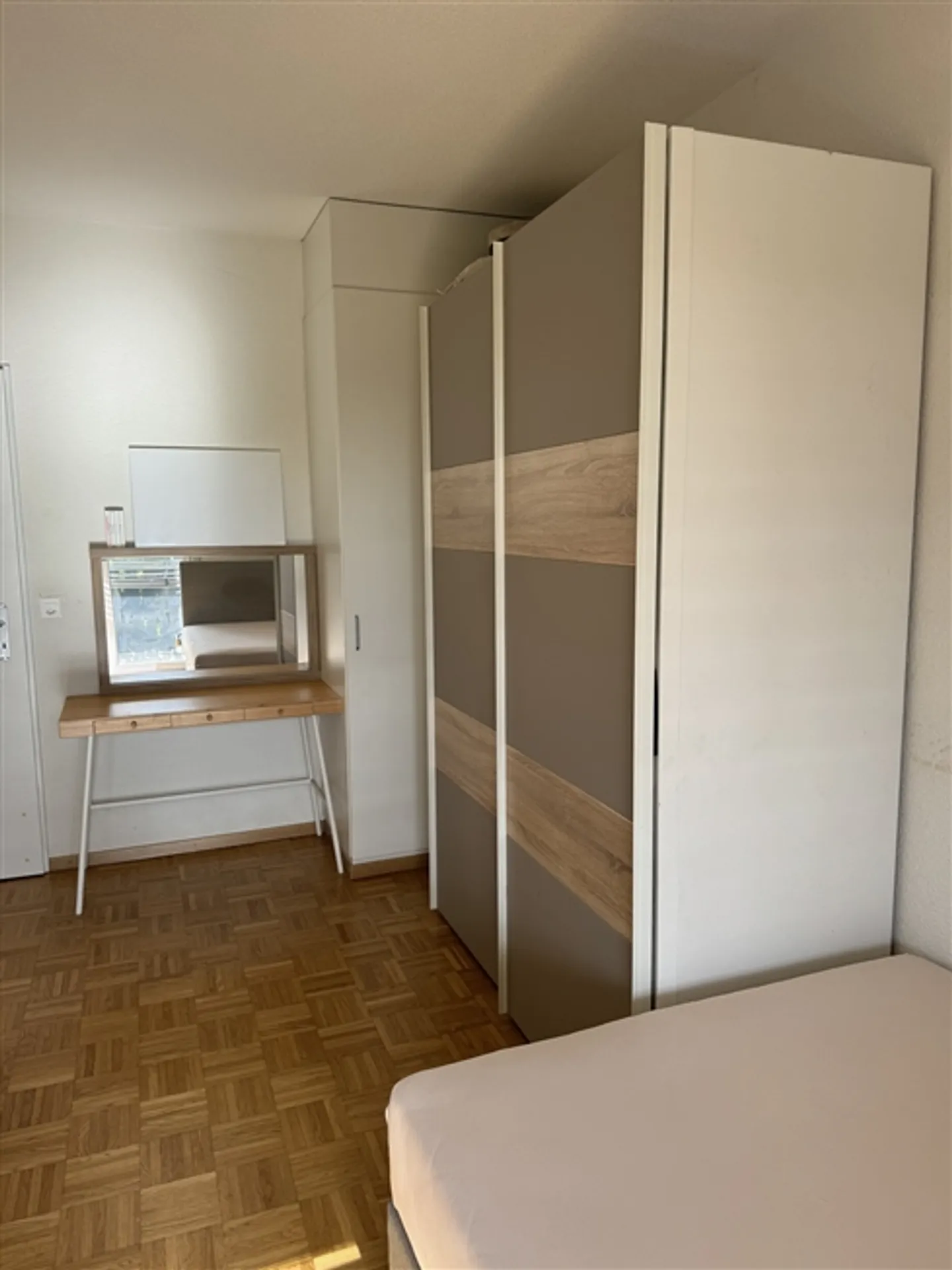 3 ROOM APARTMENT IN LE LIGNON (GE), FURNISHED, TEMPORARY - Photo 6 of 7