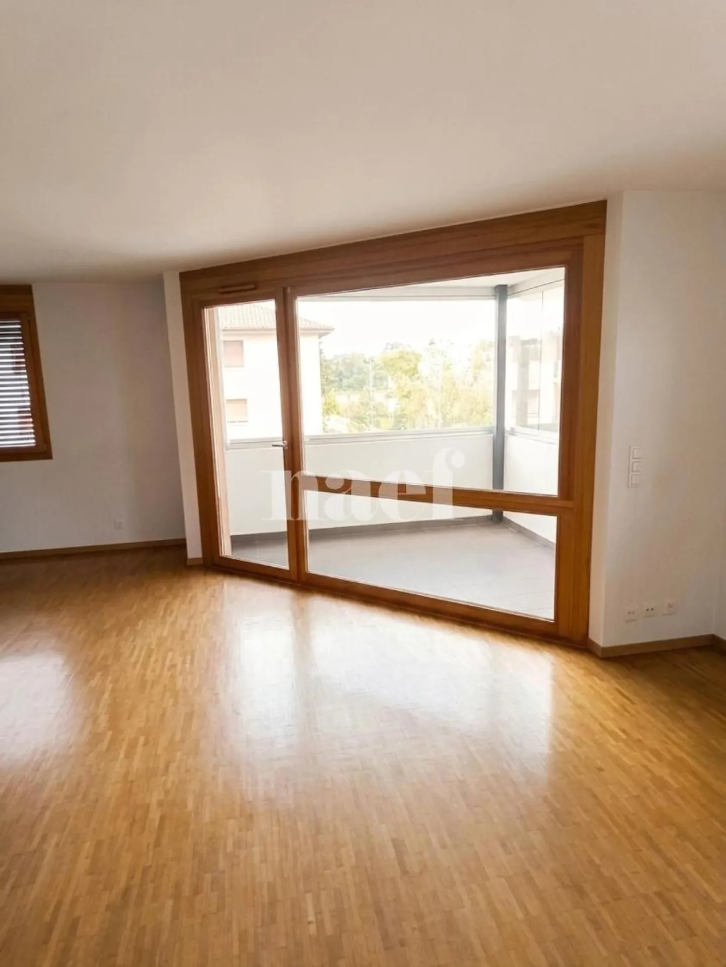 4-room apartment - Photo 3 of 5