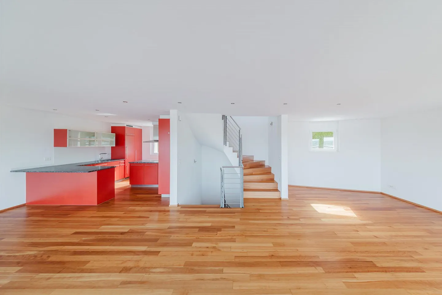 Exclusive Living with a View - Photo 4 of 13