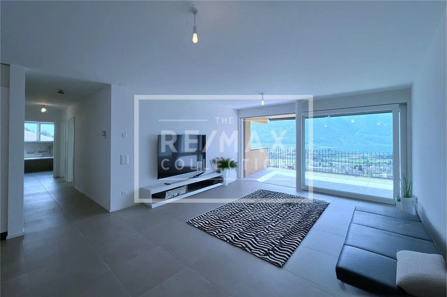 App. 4.5 pièces et 2 places de parking incluses. - Photo 12 sur 13