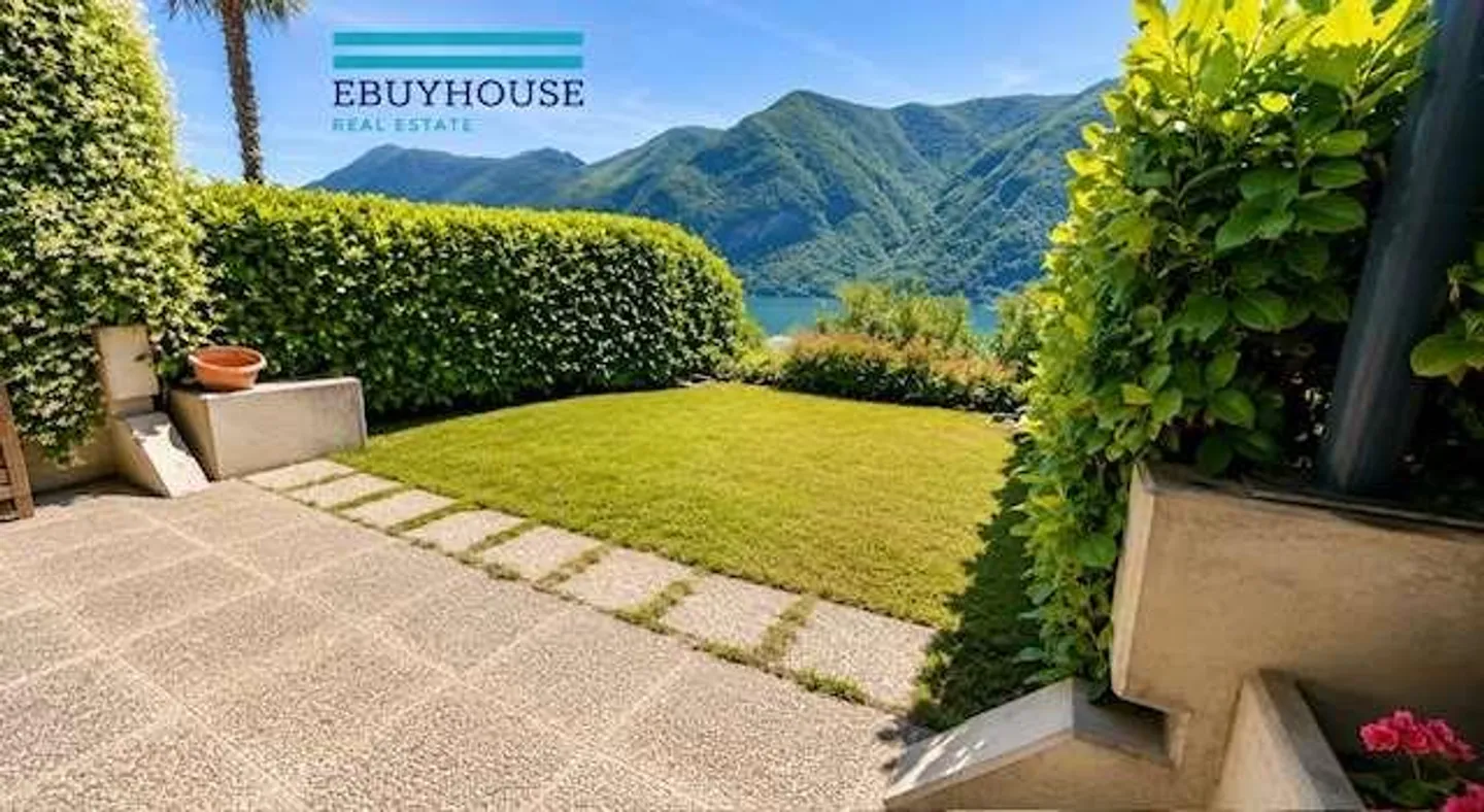 Terraced house with lake view and private garden - Photo 7 of 13