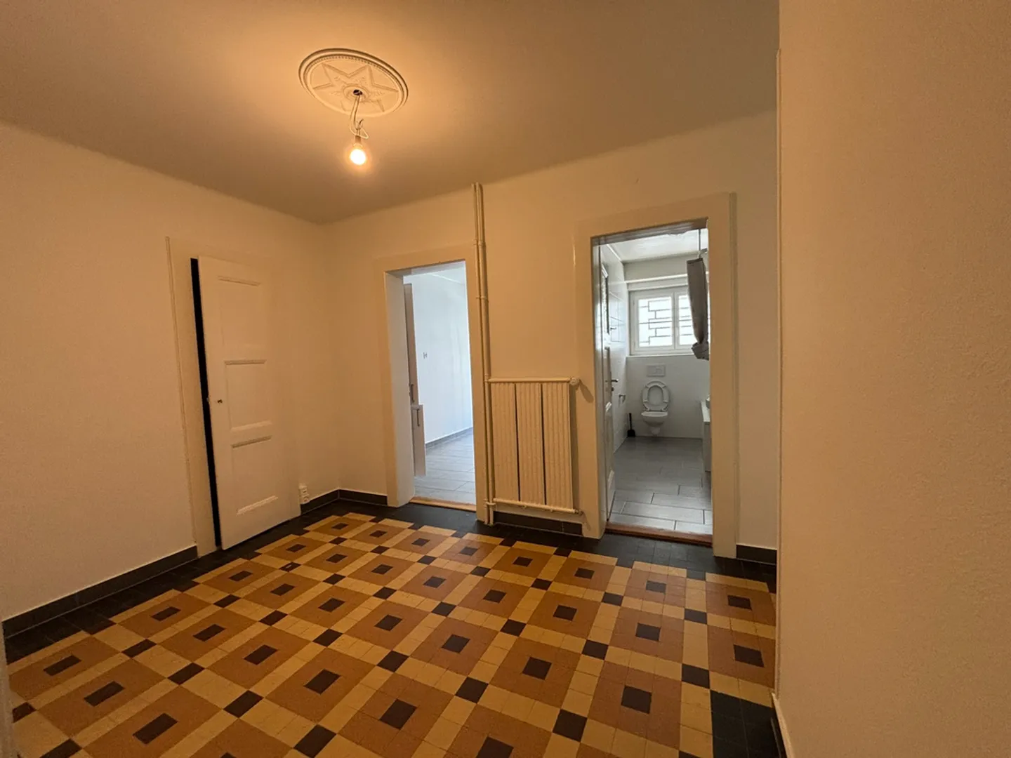 1.5 Room Apartment - Photo 3 of 6