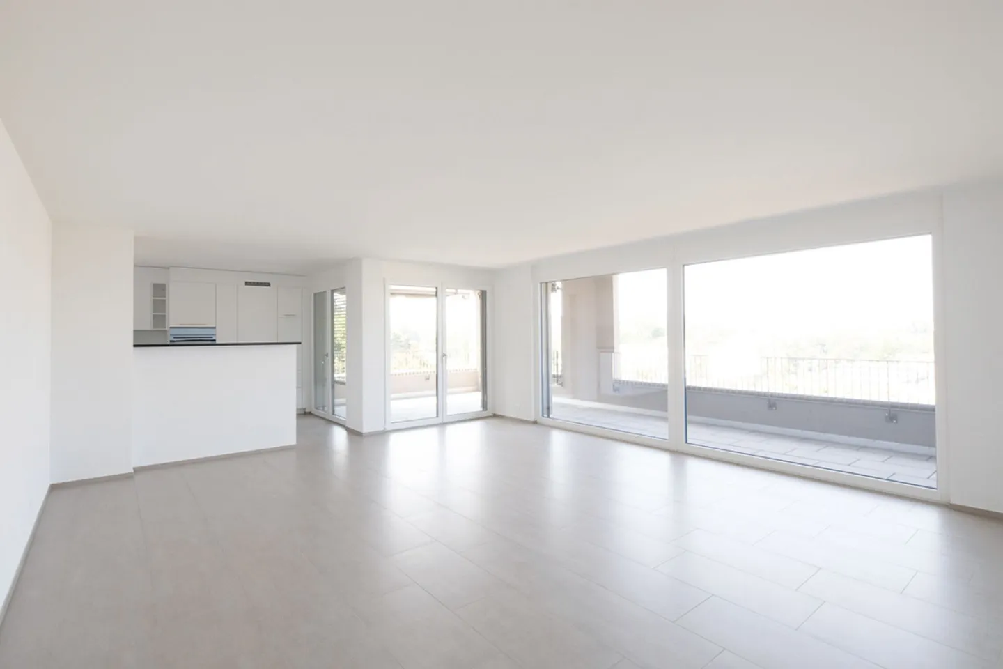 Appartamento Moderno e Luminoso a Muttenz - Foto 4 di 10