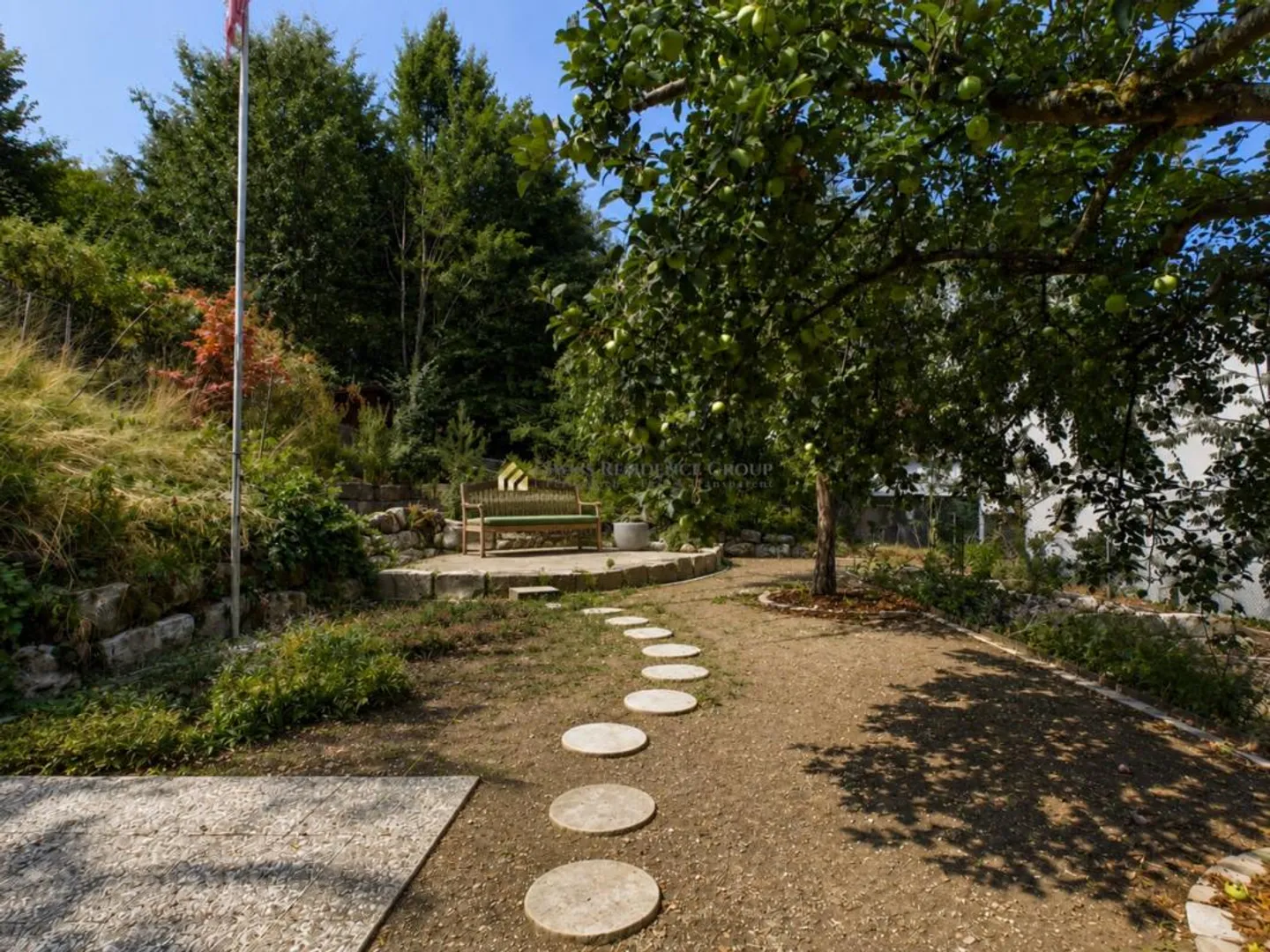 Maison individuelle spacieuse de 6,5 pièces avec jardin de rêve à Wettingen - Photo 19 sur 26