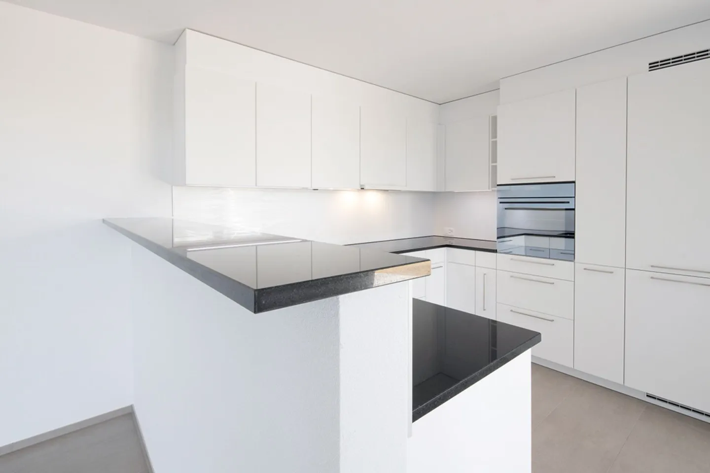 Appartamento Moderno e Luminoso a Muttenz - Foto 2 di 10