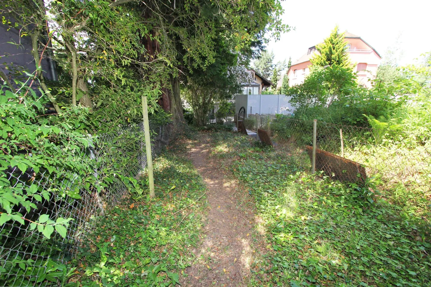 Terreno pronto per costruire - Foto 6 di 10