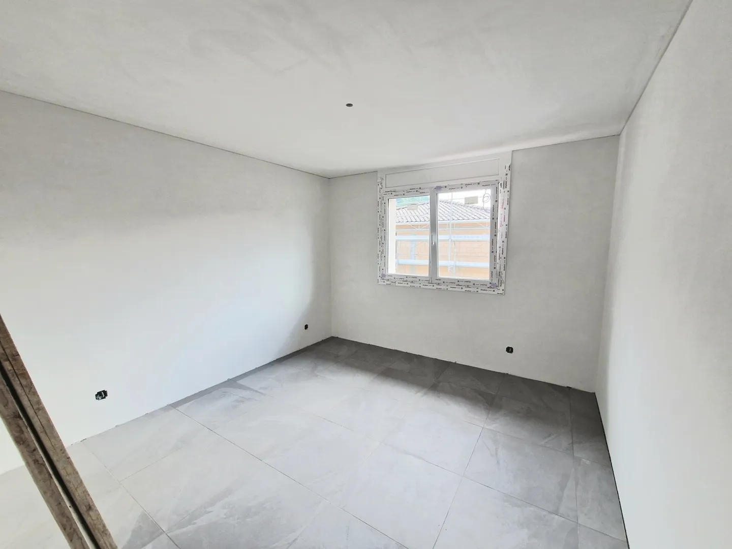 Vente à Cugnasco - Nouvelle maison individuelle avec 5,5 pièces dans un emplacement calme - Photo 6 sur 13