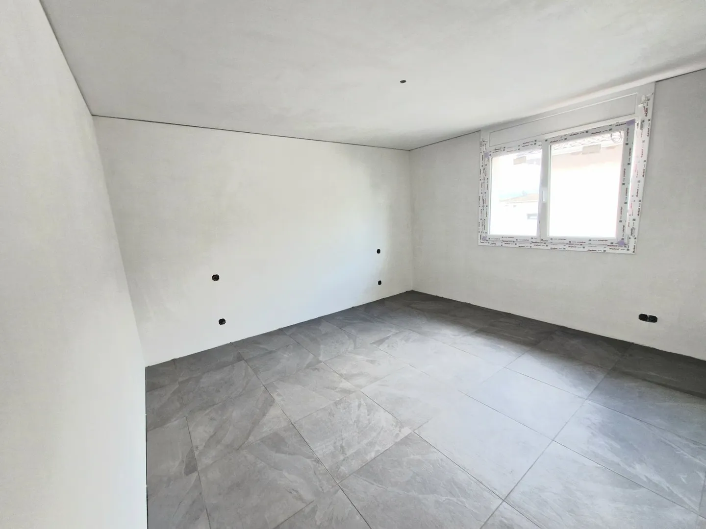 Vente à Cugnasco - Nouvelle maison individuelle avec 5,5 pièces dans un emplacement calme - Photo 7 sur 13