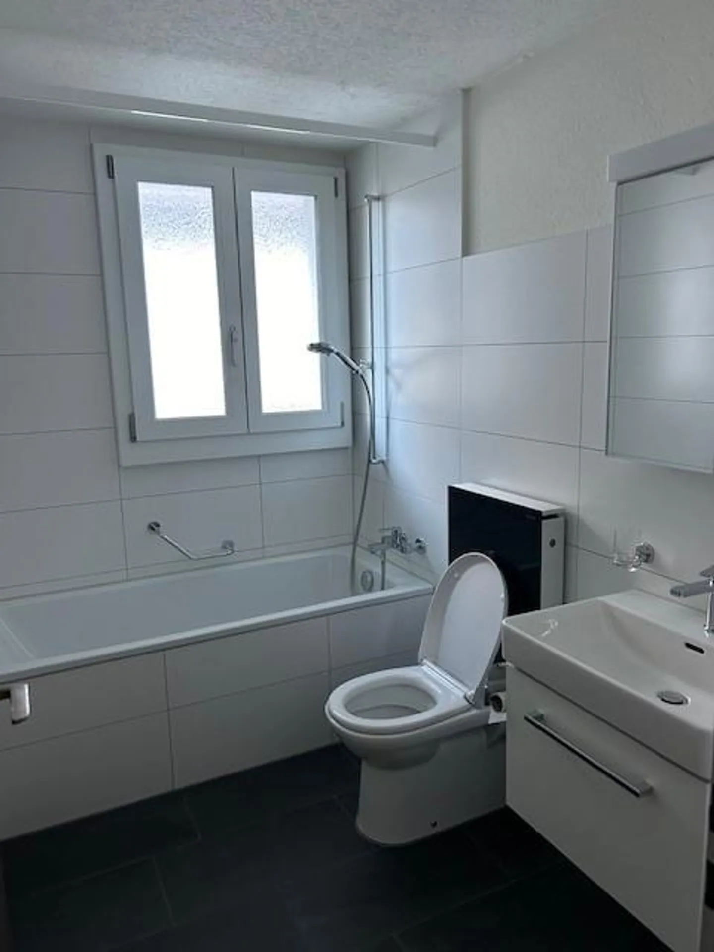 Appartement de 3.5 pièces - Photo 2 sur 8