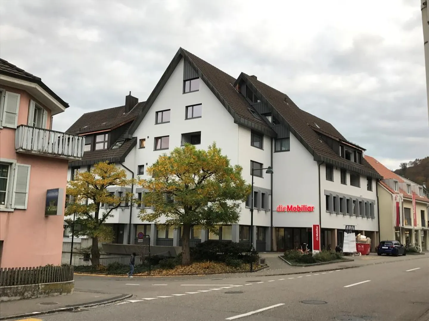 WOHNEN IM HERZEN VON AESCH - Foto 1 von 6