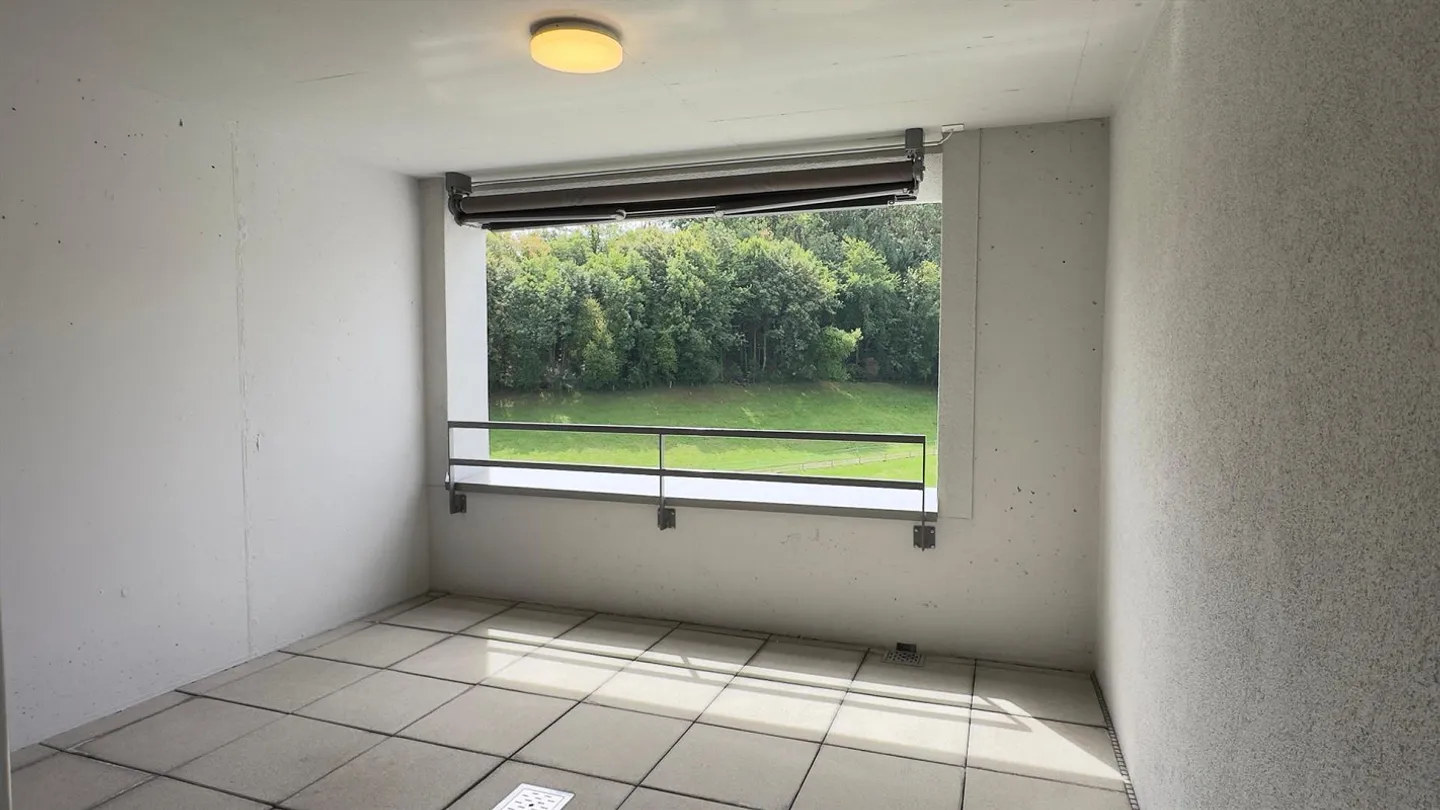 Moderne 3½-Zimmer-Wohnung mit Loggia - Foto 4 von 11