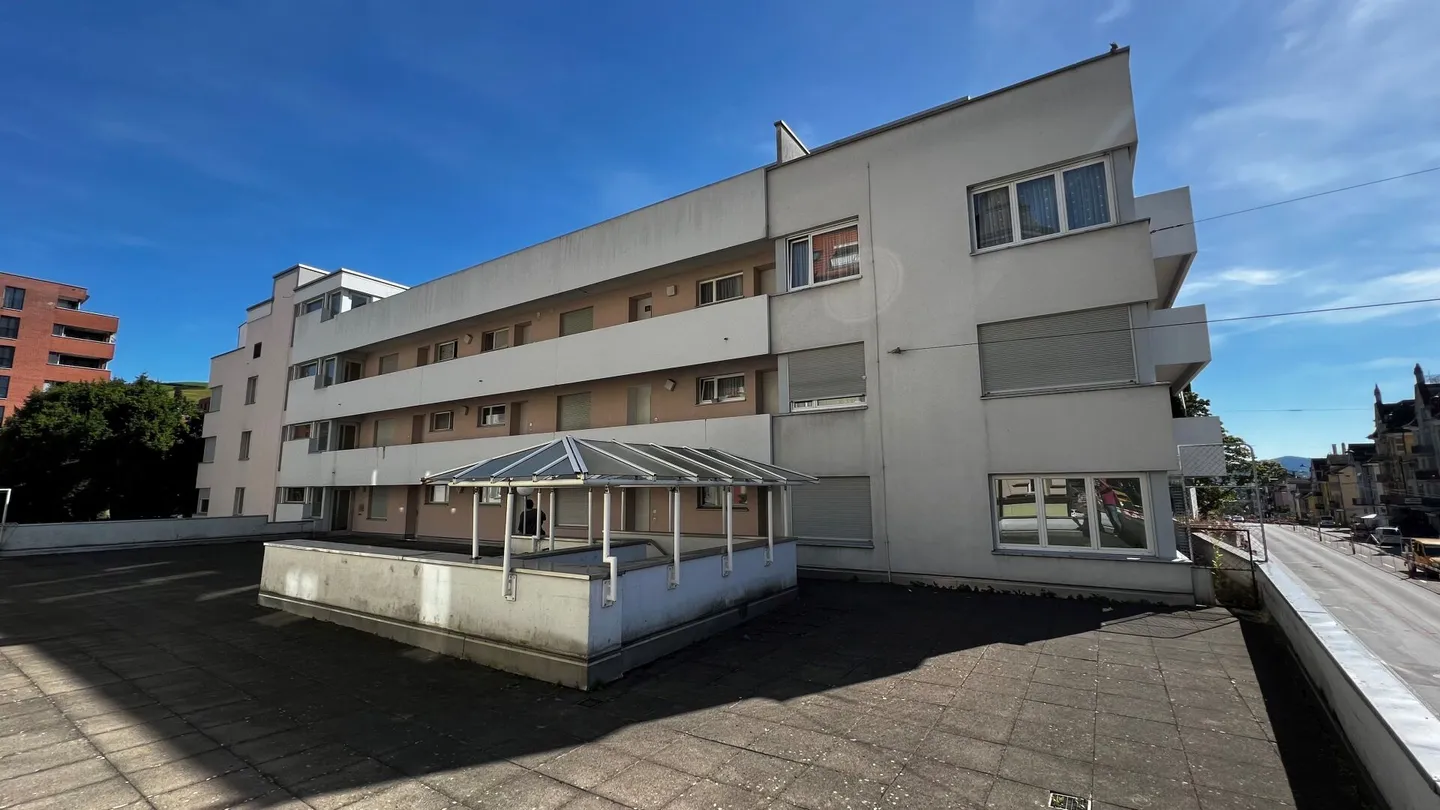 Appartamento semplice di 4,5 stanze vicino al centro - Foto 5 di 5