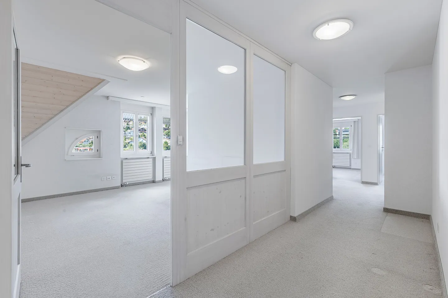 Short distances and plenty of space to live - Photo 5 of 9