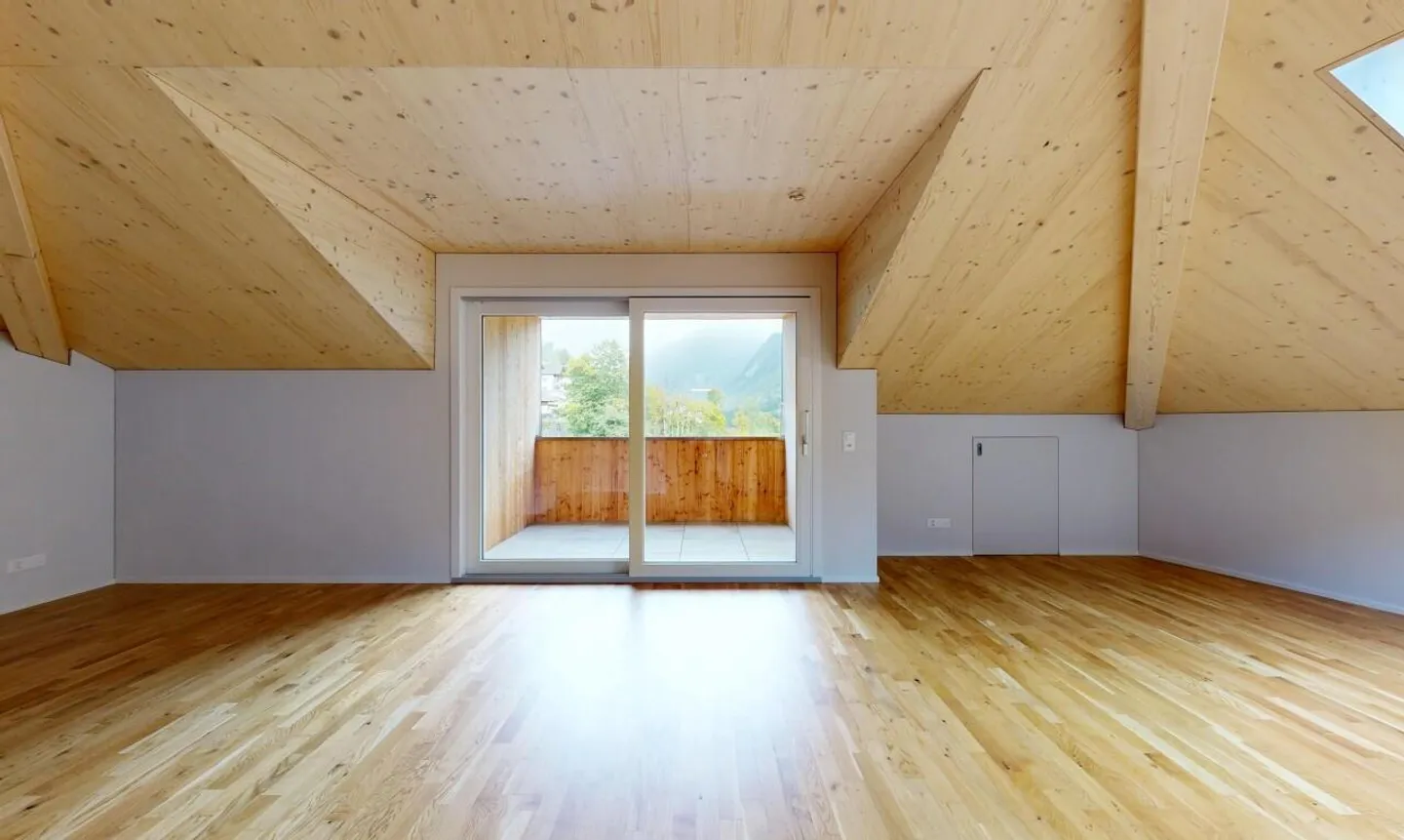 Appartement en attique 2,5 pièces avec vue dégagée à Spiringen - Photo 5 sur 11