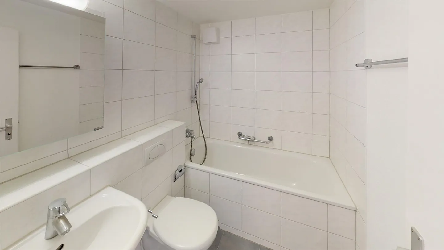 Geräumige Wohnung mit Balkon - Foto 7 von 10