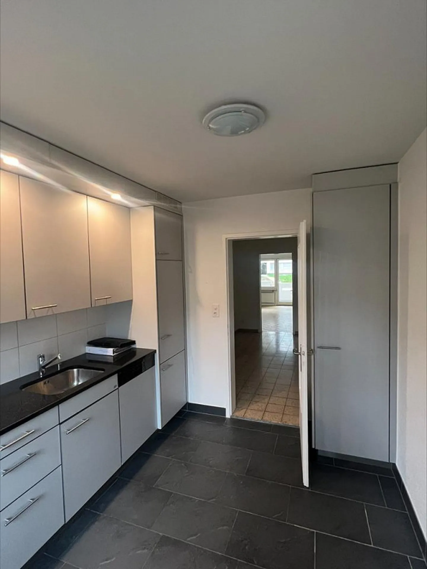 Spacious 4-room apartment for rent in Füllinsdorf - Photo 3 of 10