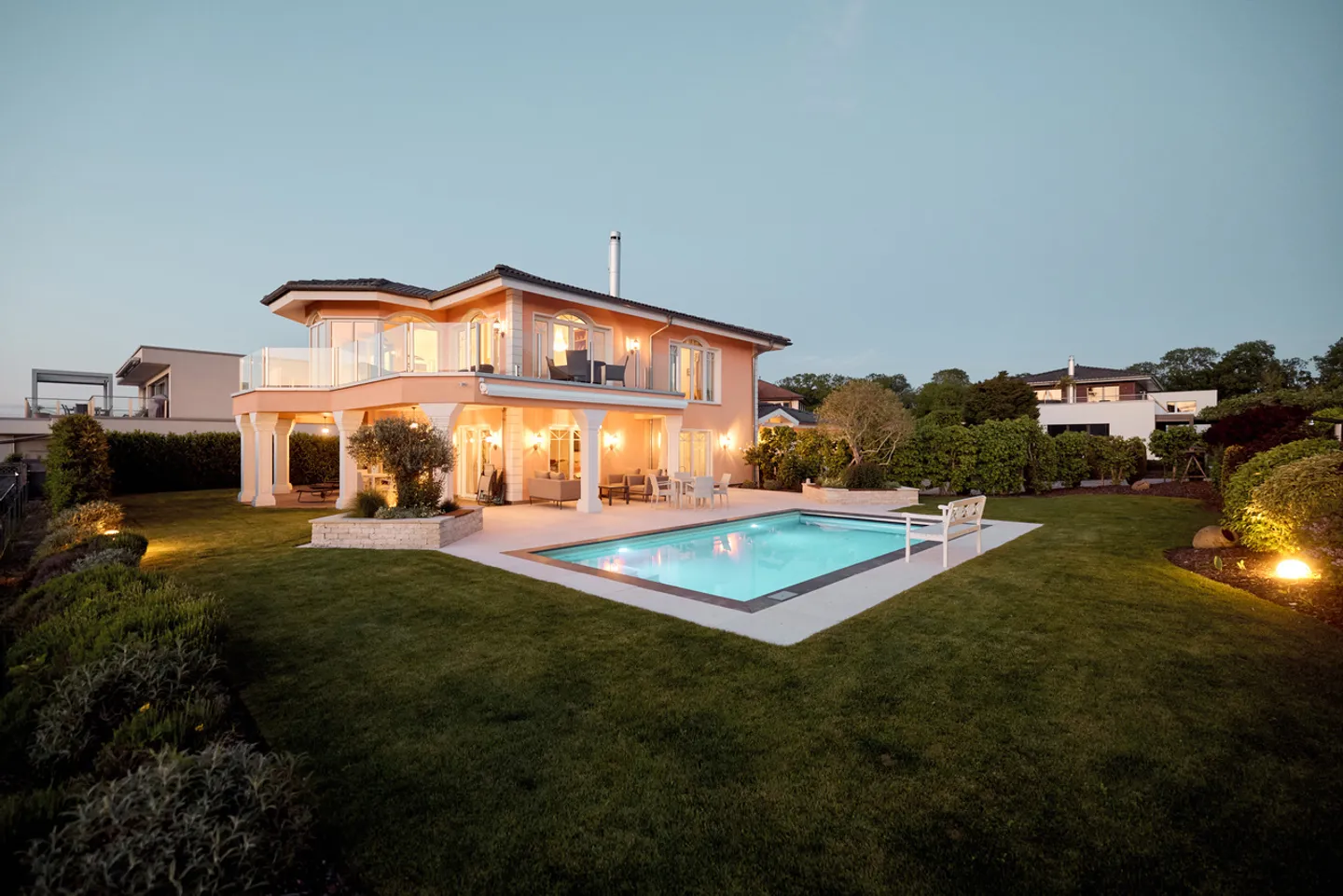 SENSO DI VACANZA: VILLA CON VISTA SUL LAGO DI NEUCHÂTEL - Foto 13 di 16