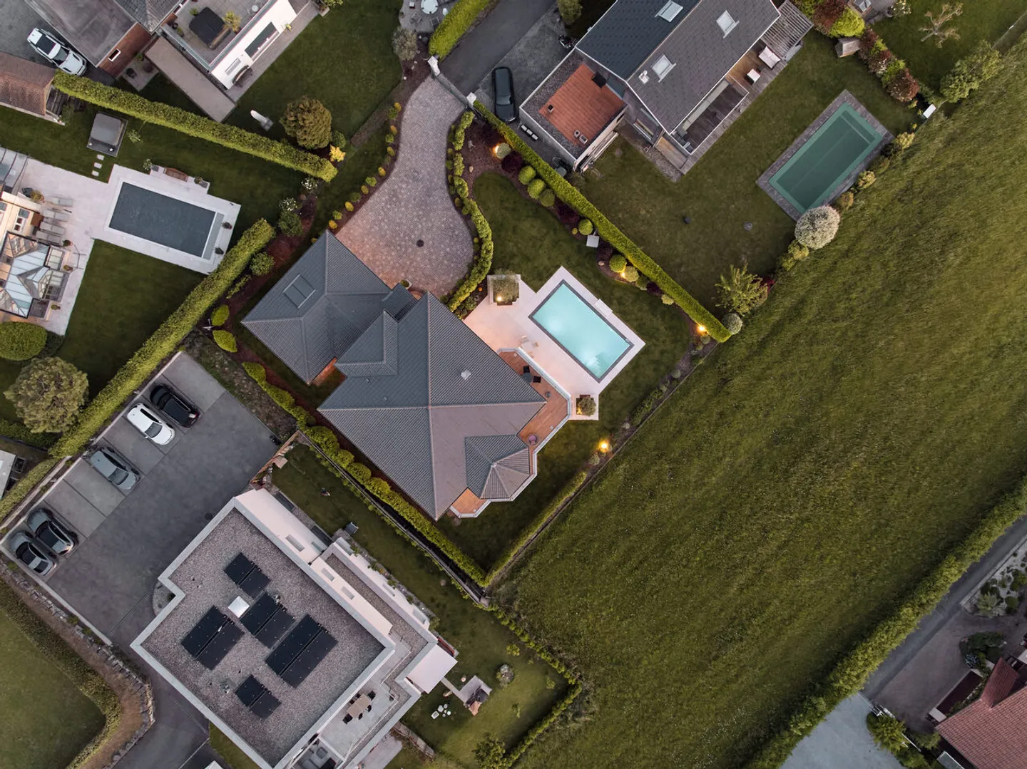SENSO DI VACANZA: VILLA CON VISTA SUL LAGO DI NEUCHÂTEL - Foto 15 di 16