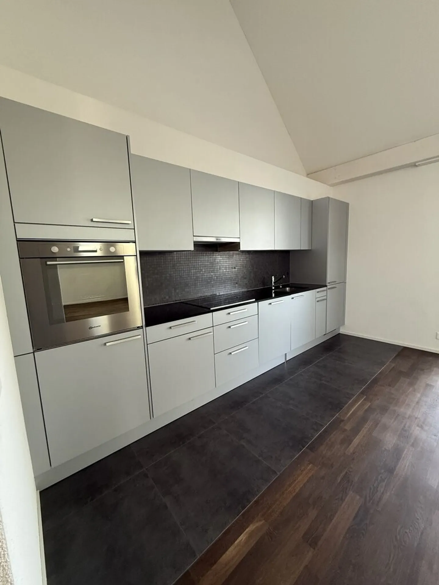 Modernes 2.5-Zimmer-Apartment - Foto 3 von 7