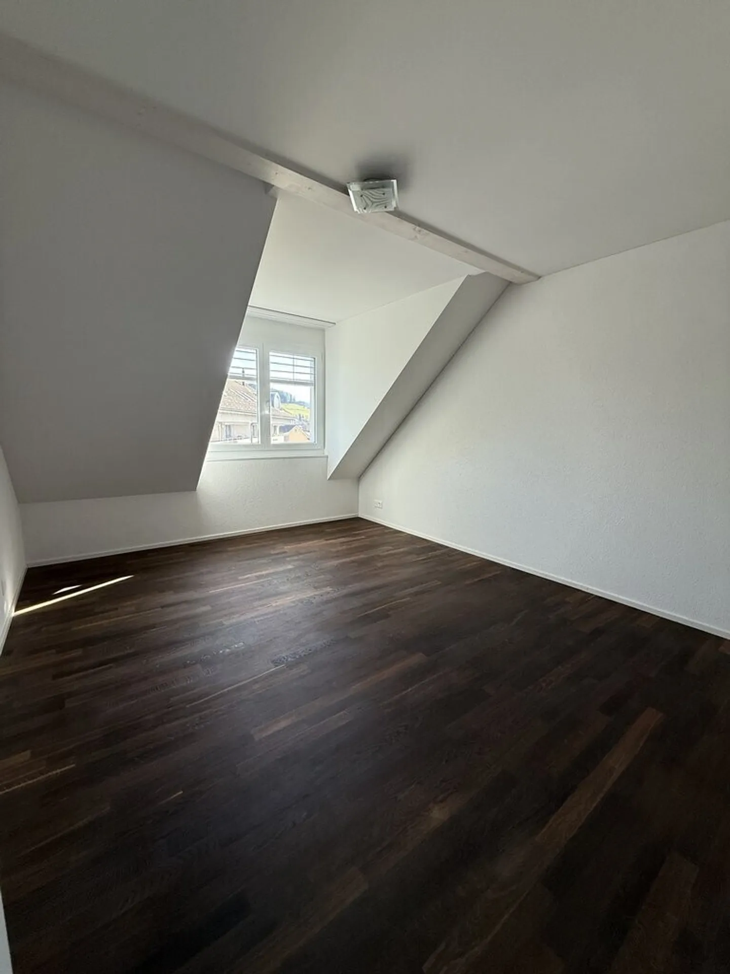 Modernes 2.5-Zimmer-Apartment - Foto 6 von 7