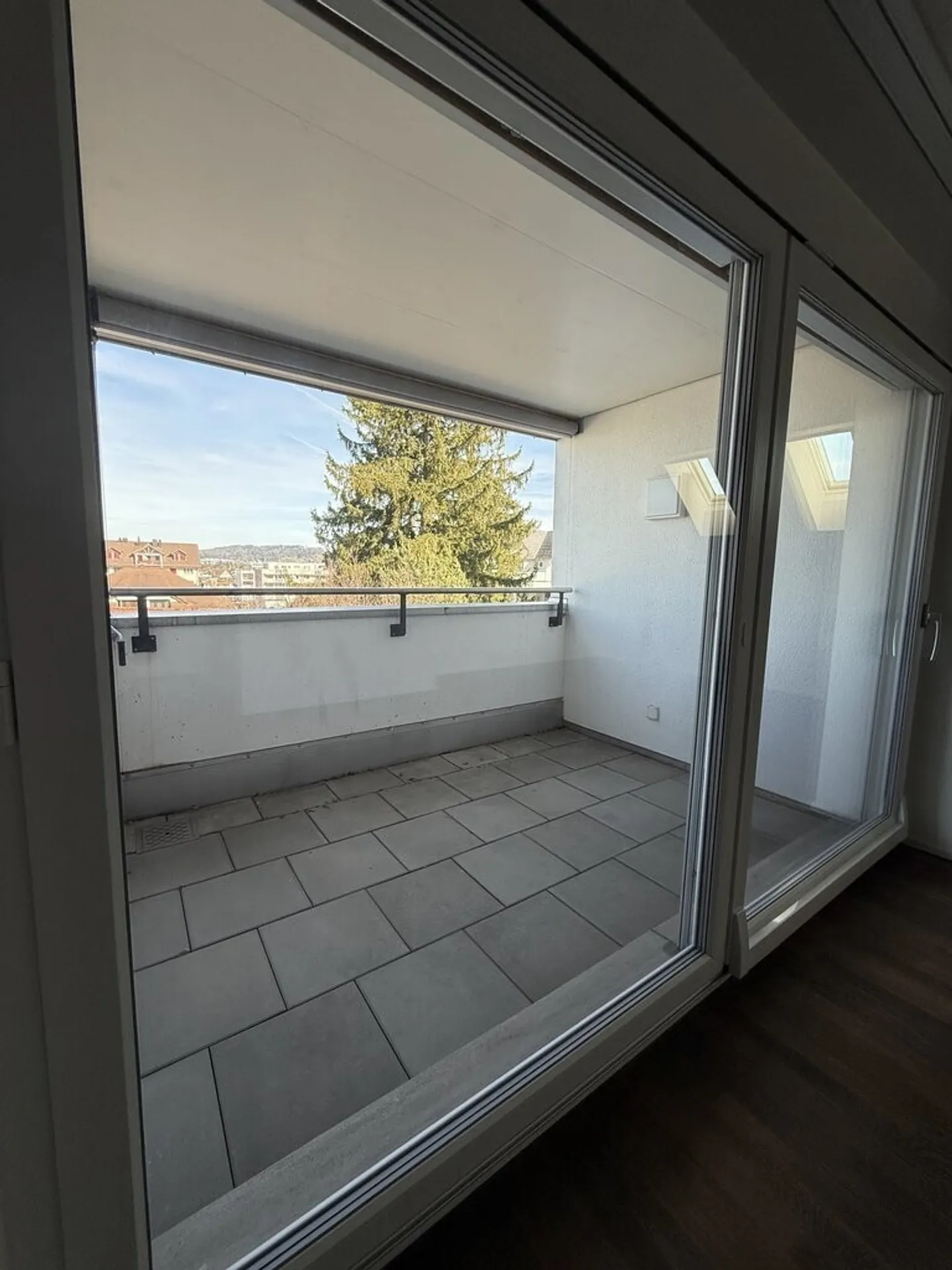 Modernes 2.5-Zimmer-Apartment - Foto 7 von 7