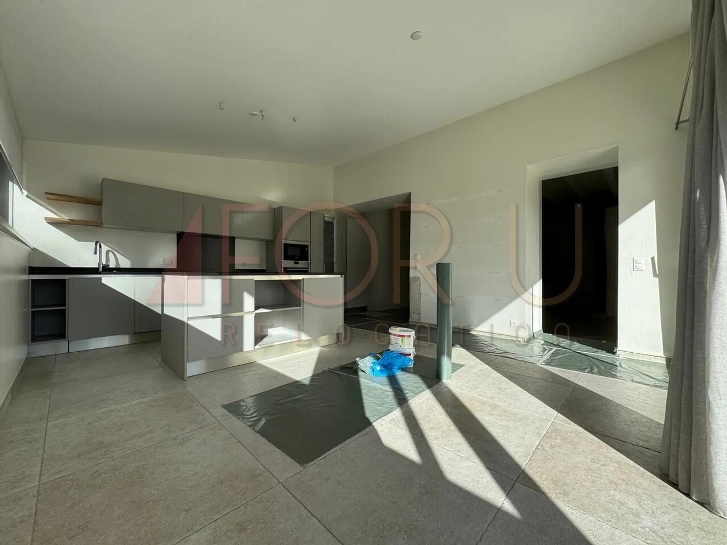 Bellissimo triplex di 6 stanze, insolito e tranquillo con giardino a Vessy - Foto 2 di 13